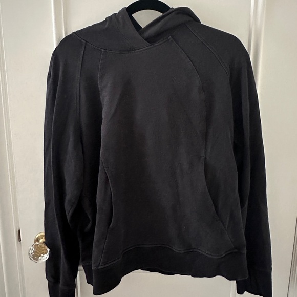 Black lululemon hoodie - Picture 1 of 5